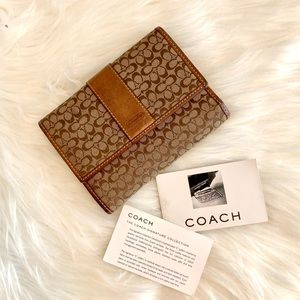 COACH Trifold Signature Wallet beige brown fabric